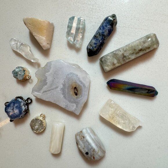 Natural Stone and Crystal Pendant Lot - Picture 5 of 12